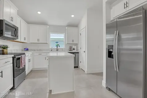 1038 Soleway Avenue NW Palm Bay FL 32907