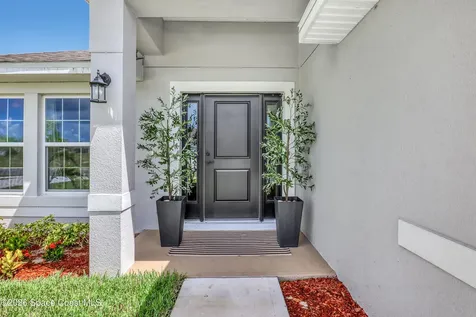 1038 Soleway Avenue NW Palm Bay FL 32907