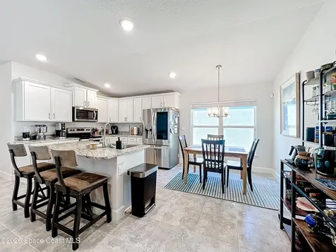 1021 Canfield Circle SE Palm Bay FL 32909
