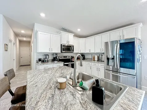 1021 Canfield Circle SE Palm Bay FL 32909