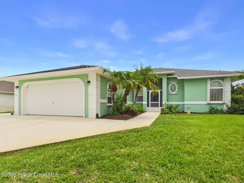 865 George Street Sebastian FL 32958