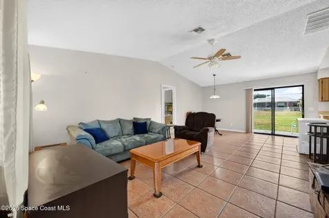 959 Sablon Street SE Palm Bay FL 32909