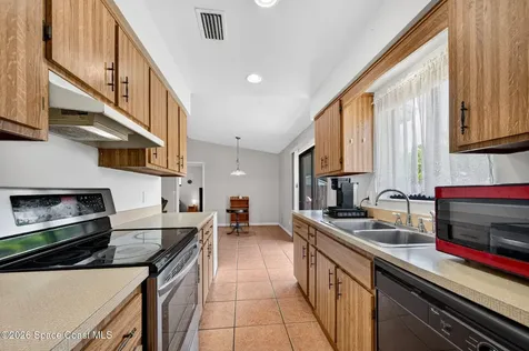 959 Sablon Street SE Palm Bay FL 32909