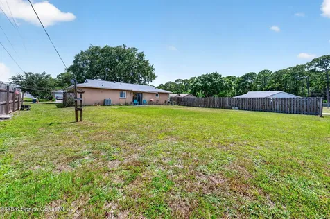 959 Sablon Street SE Palm Bay FL 32909