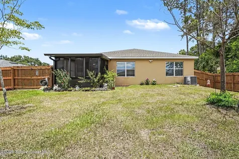 974 Sablon Street SE Palm Bay FL 32909