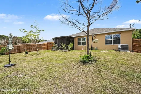 974 Sablon Street SE Palm Bay FL 32909