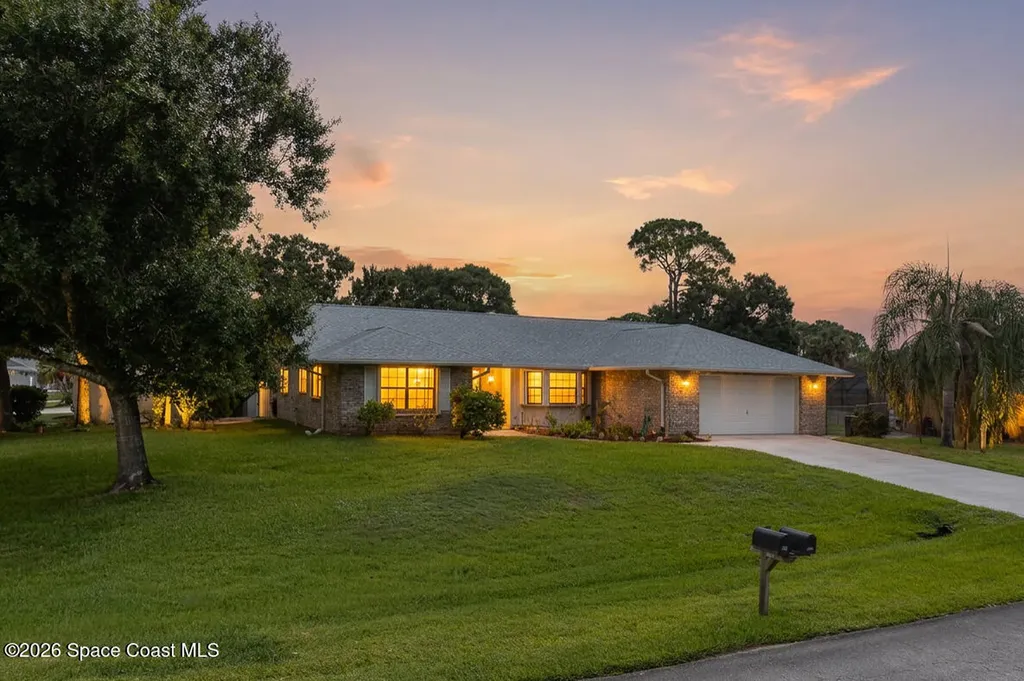 311 Myakka Street NE Palm Bay FL 32907