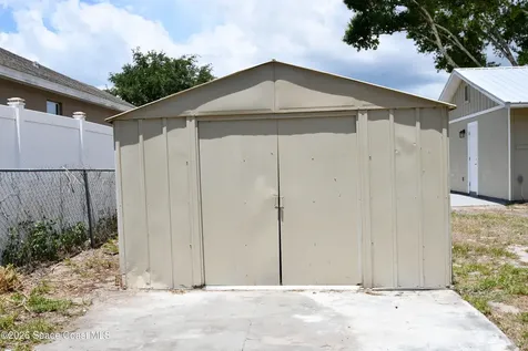 919 Colonial Avenue SE Palm Bay FL 32905