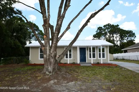 919 Colonial Avenue SE Palm Bay FL 32905