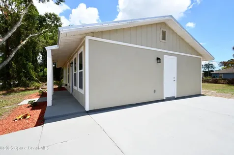 919 Colonial Avenue SE Palm Bay FL 32905
