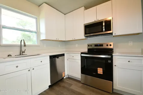919 Colonial Avenue SE Palm Bay FL 32905