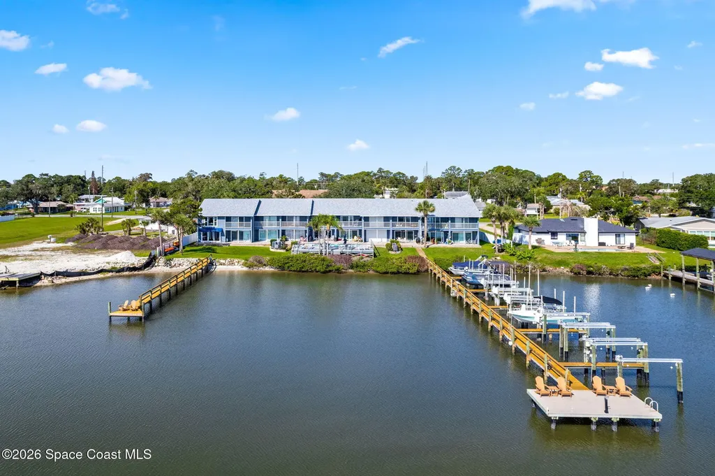 1909 S Riverside Drive S Edgewater FL 32141