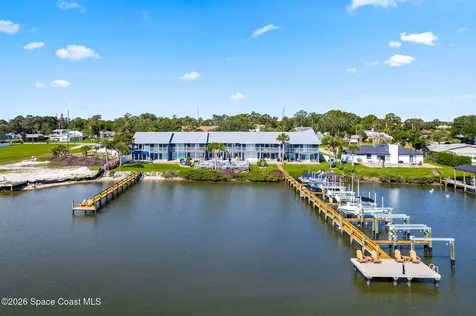 1909 S Riverside Drive S Edgewater FL 32141