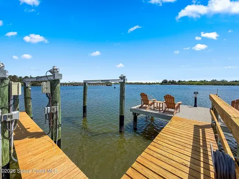1909 S Riverside Drive S Edgewater FL 32141