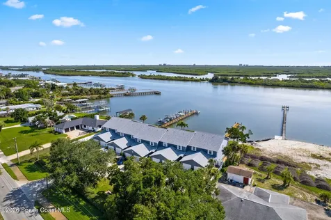 1909 S Riverside Drive S Edgewater FL 32141