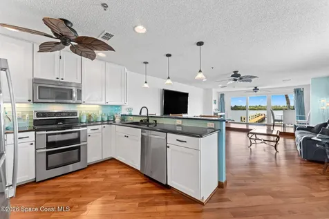1909 S Riverside Drive S Edgewater FL 32141