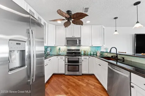 1909 S Riverside Drive S Edgewater FL 32141