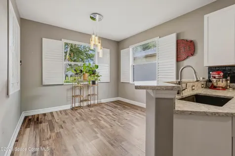 570 Gardendale Circle SE Palm Bay FL 32909