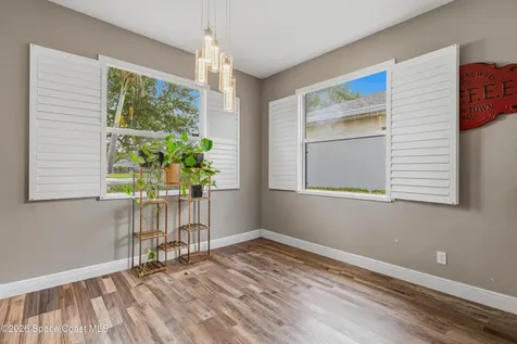 570 Gardendale Circle SE Palm Bay FL 32909
