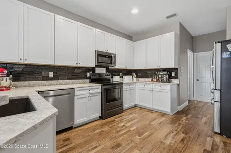 570 Gardendale Circle SE Palm Bay FL 32909