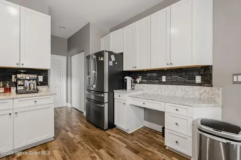 570 Gardendale Circle SE Palm Bay FL 32909