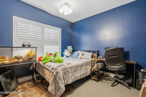 570 Gardendale Circle SE Palm Bay FL 32909