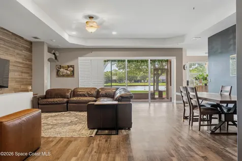 570 Gardendale Circle SE Palm Bay FL 32909