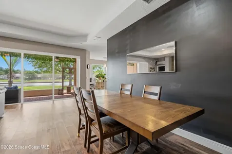 570 Gardendale Circle SE Palm Bay FL 32909