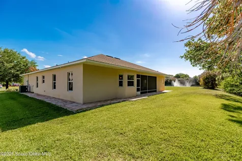 7445 36th Court Vero Beach FL 32967