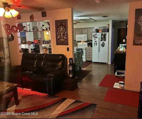 37 E Towne Place Titusville FL 32796