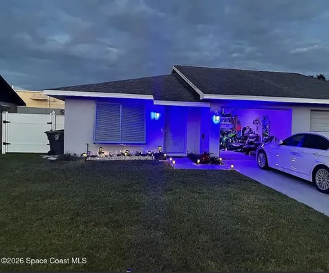 37 E Towne Place Titusville FL 32796