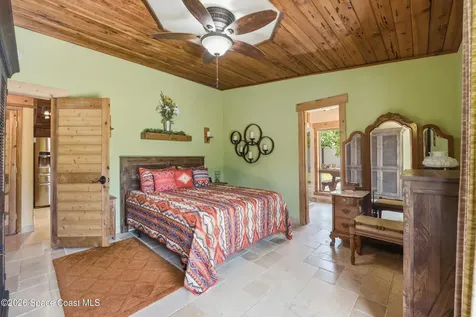 1055 S Brevard Avenue Cocoa Beach FL 32931