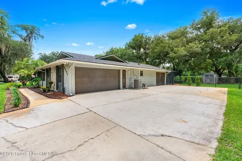 3271 Majestic Oak Drive St. Cloud FL 34771