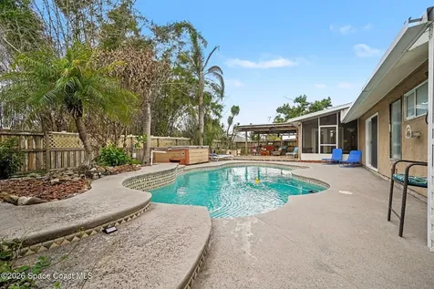 1131 Fairway Court NE Palm Bay FL 32905