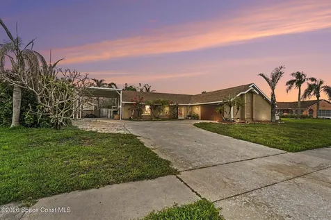 1131 Fairway Court NE Palm Bay FL 32905