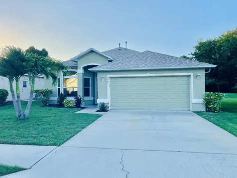 2361 White Sands Court NE Palm Bay FL 32905