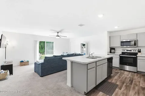 199 Tile Avenue SW Palm Bay FL 32908