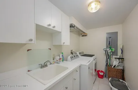 7 Indian River Avenue Titusville FL 32796
