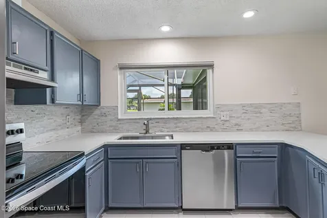1091 Cadillac Drive NE Palm Bay FL 32905