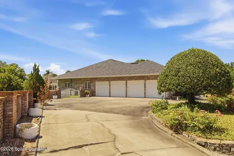 628 Pelican Bay Drive Daytona Beach FL 32119