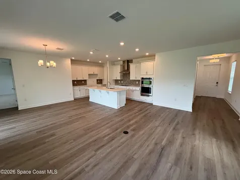 1094 Connolly Lane NE Palm Bay FL 32905