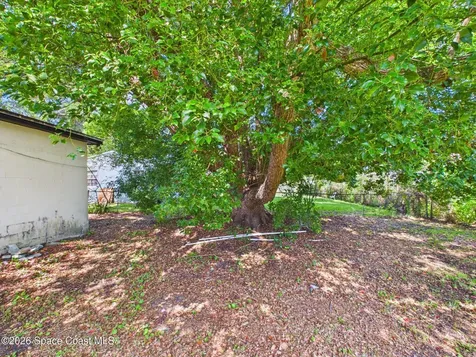 1052 Broadmoor Drive Cocoa FL 32922