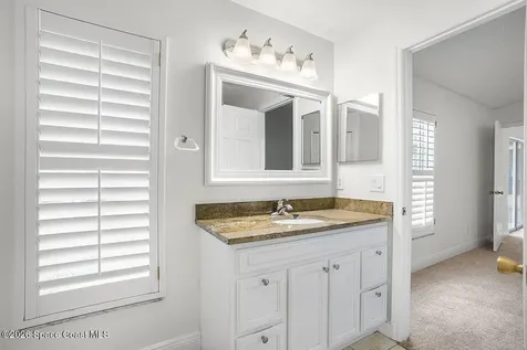 966 E 13th Square Vero Beach FL 32960