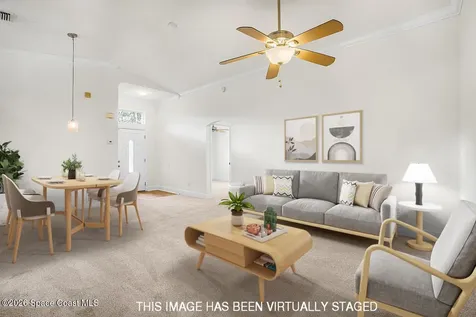 966 E 13th Square Vero Beach FL 32960
