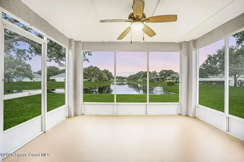 966 E 13th Square Vero Beach FL 32960