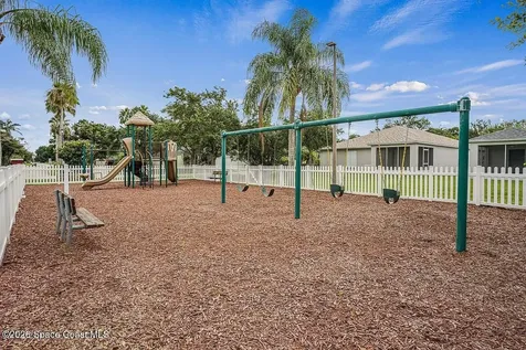 966 E 13th Square Vero Beach FL 32960