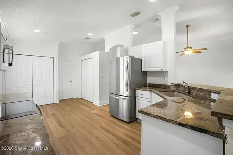 966 E 13th Square Vero Beach FL 32960