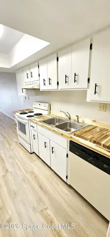 2135 N Courtenay Parkway Merritt Island FL 32953