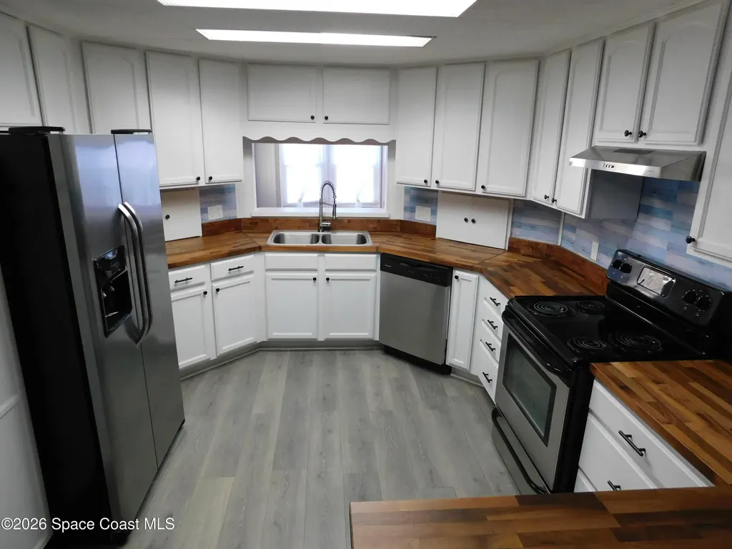 763 Lark Drive Barefoot Bay FL 32976