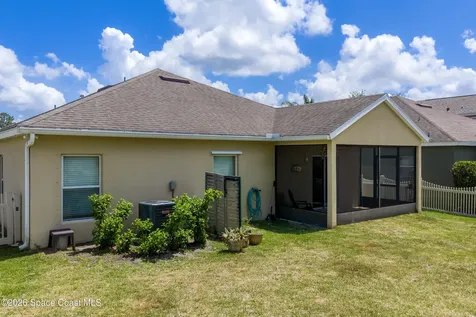 320 Wishing Well Circle SW Palm Bay FL 32908